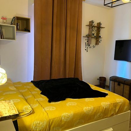 Il Tortellino Vagante - Elegant Apartment Modena Zewnętrze zdjęcie